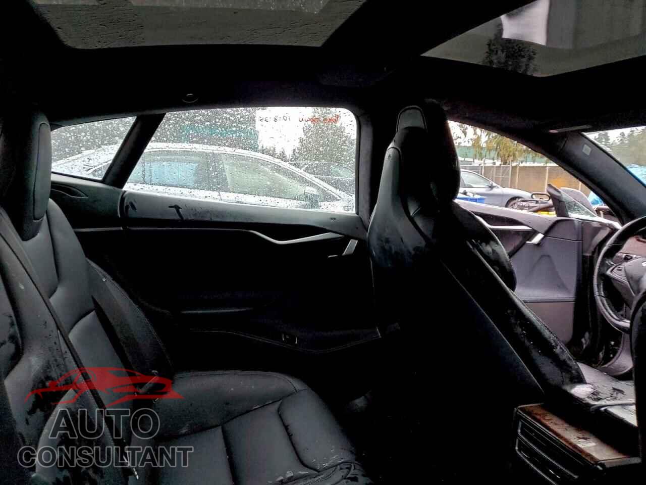 TESLA MODEL S 2018 - 5YJSA1E40JF274437