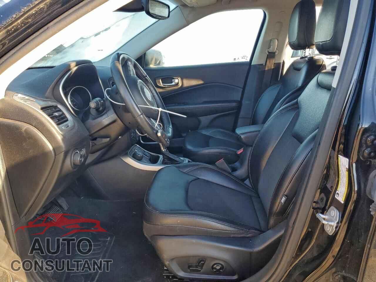 JEEP COMPASS 2018 - 3C4NJDBB5JT255949