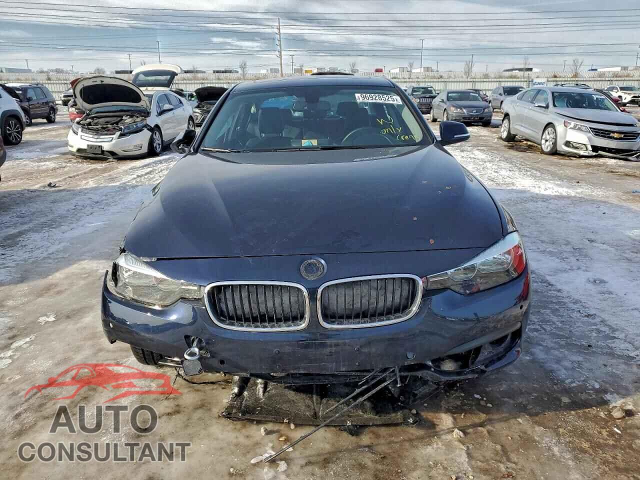 BMW 3 SERIES 2017 - WBA8A3C37HK692729
