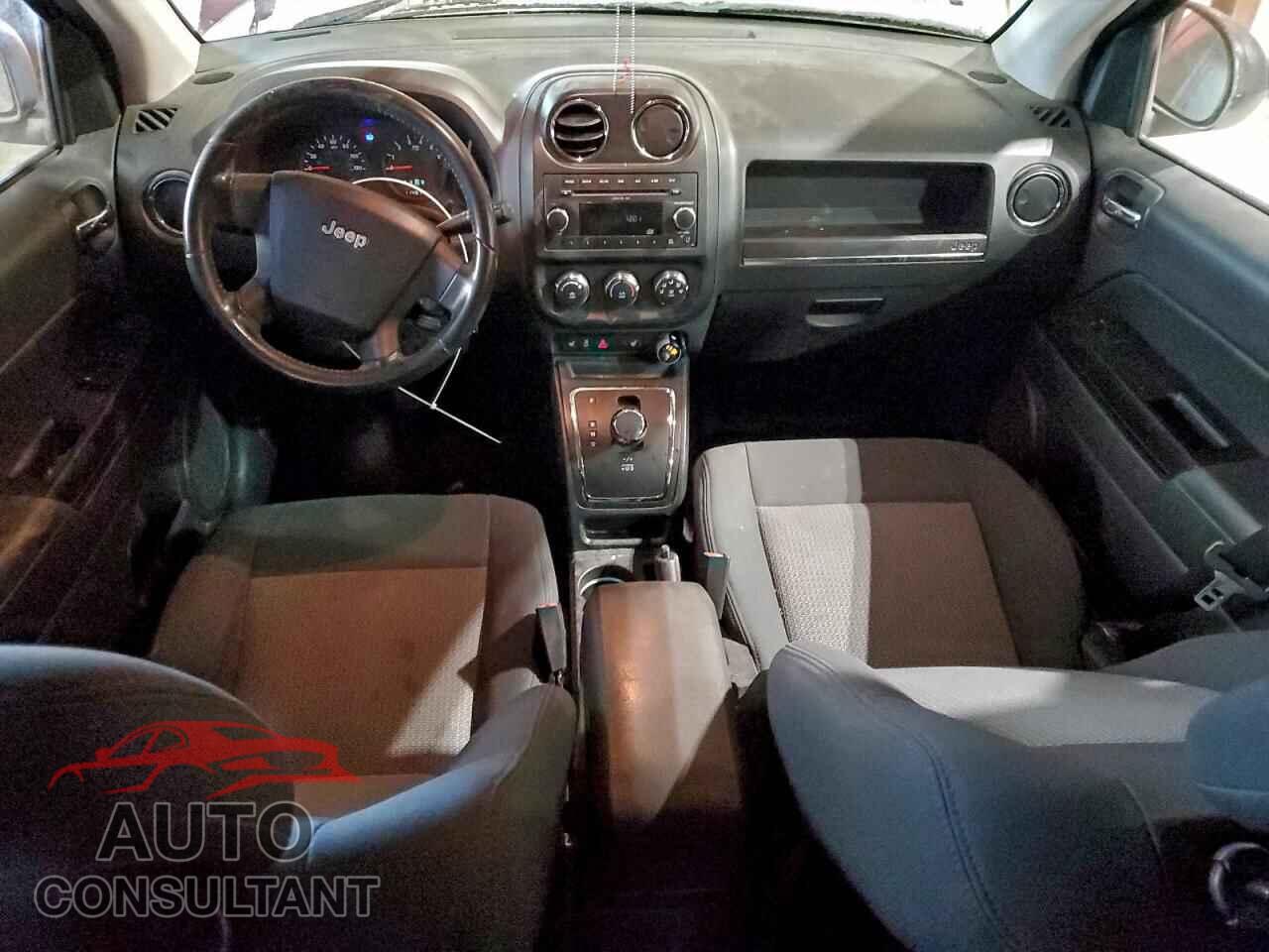 JEEP COMPASS 2010 - 1J4NT4FA2AD525702
