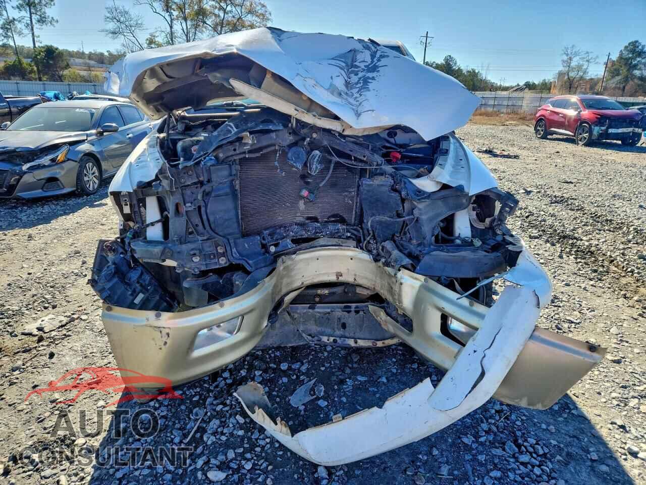 DODGE RAM 1500 2012 - 1C6RD7PT1CS241408