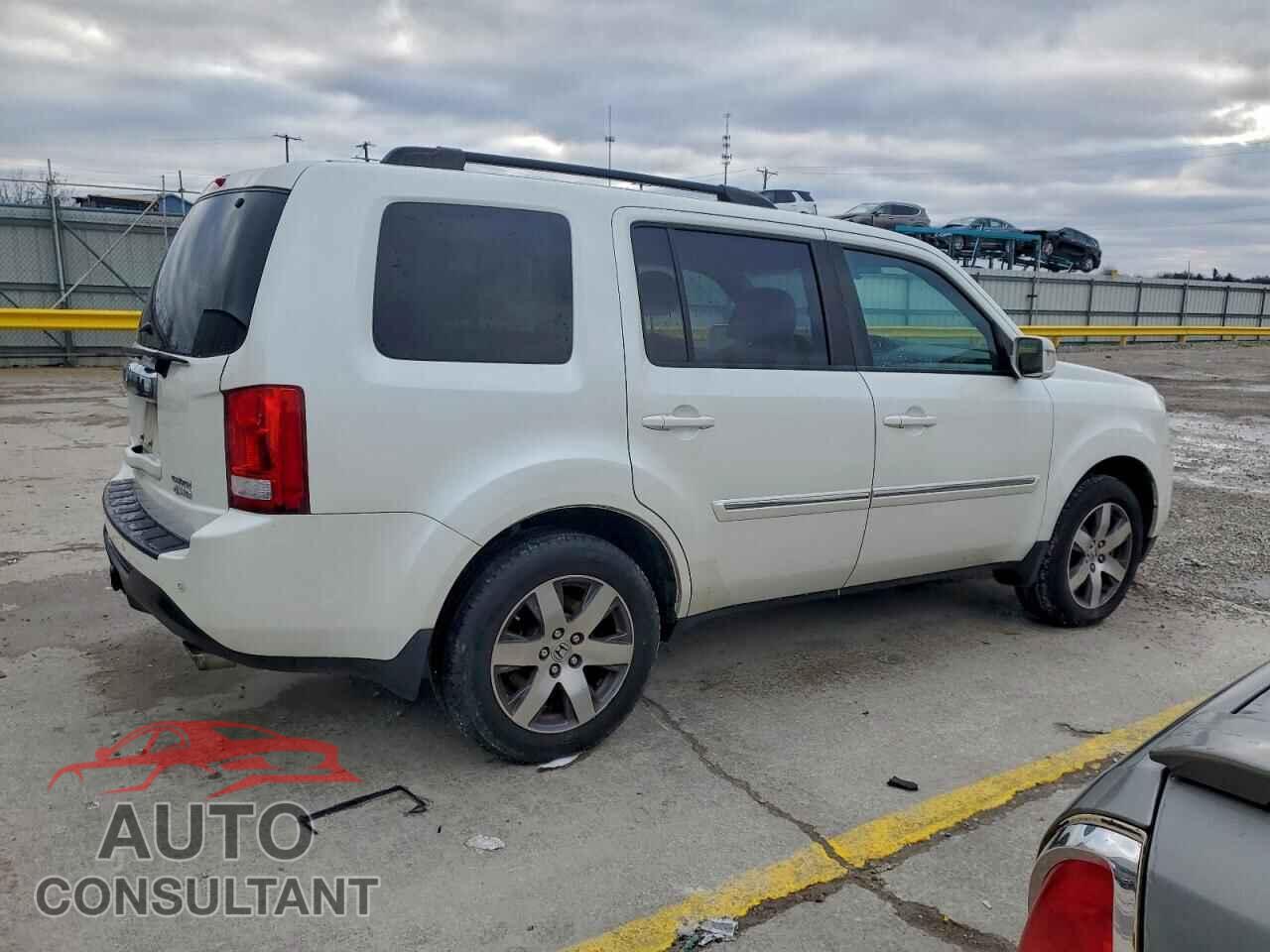 HONDA PILOT 2013 - 5FNYF4H9XDB005340