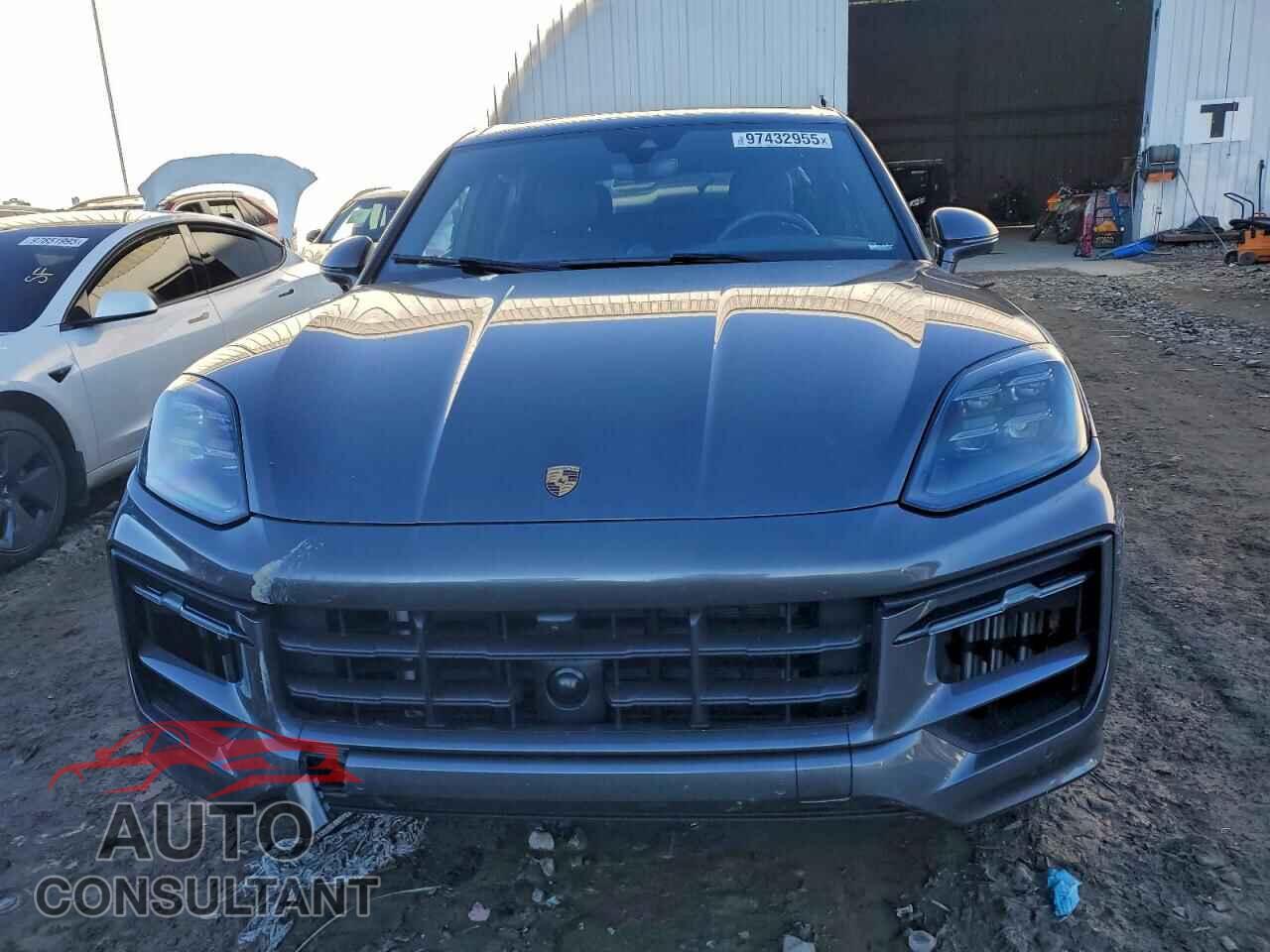 PORSCHE CAYENNE 2024 - WP1AA2AY2RDA13273