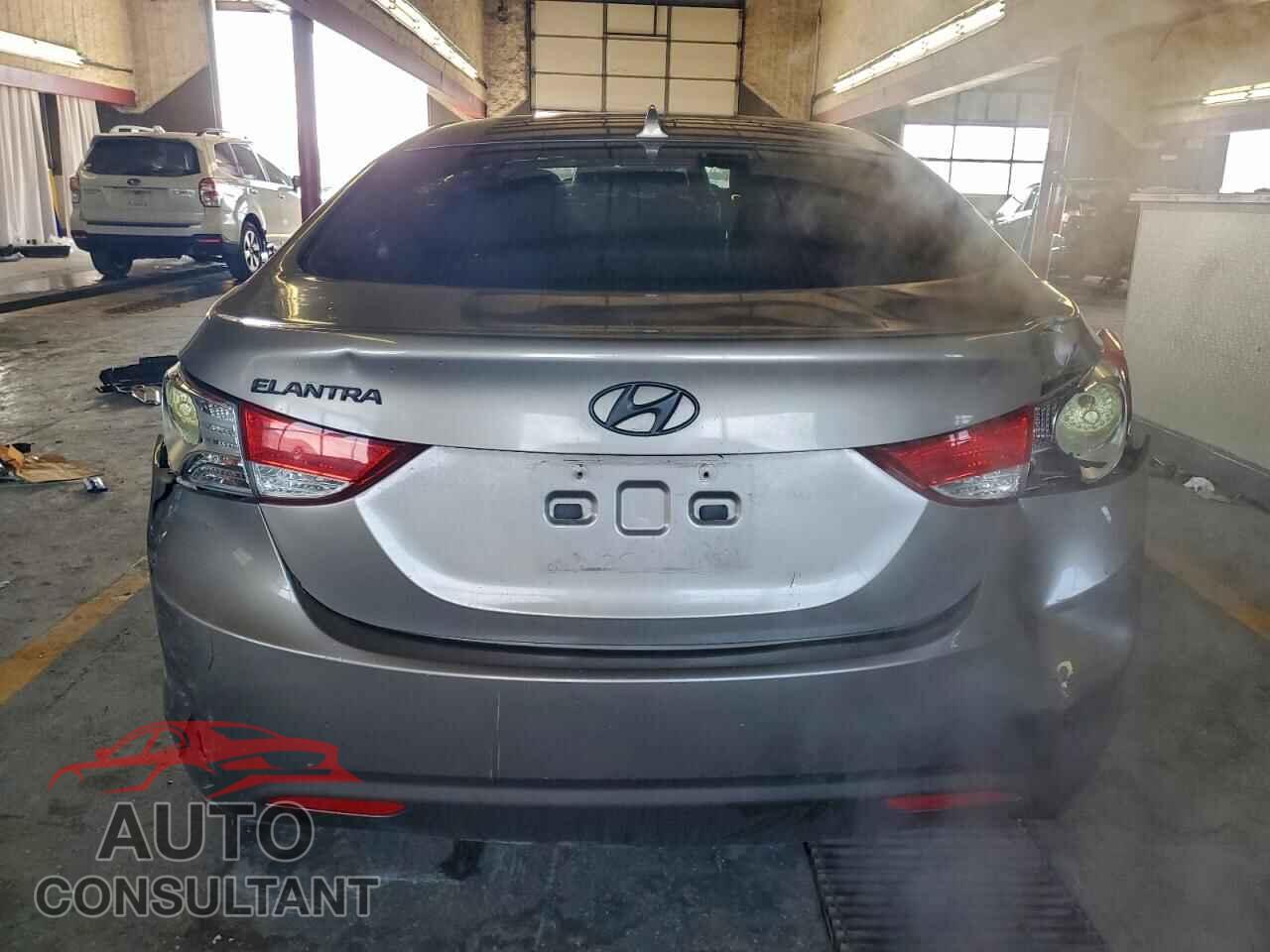 HYUNDAI ELANTRA 2011 - 5NPDH4AE2BH035320