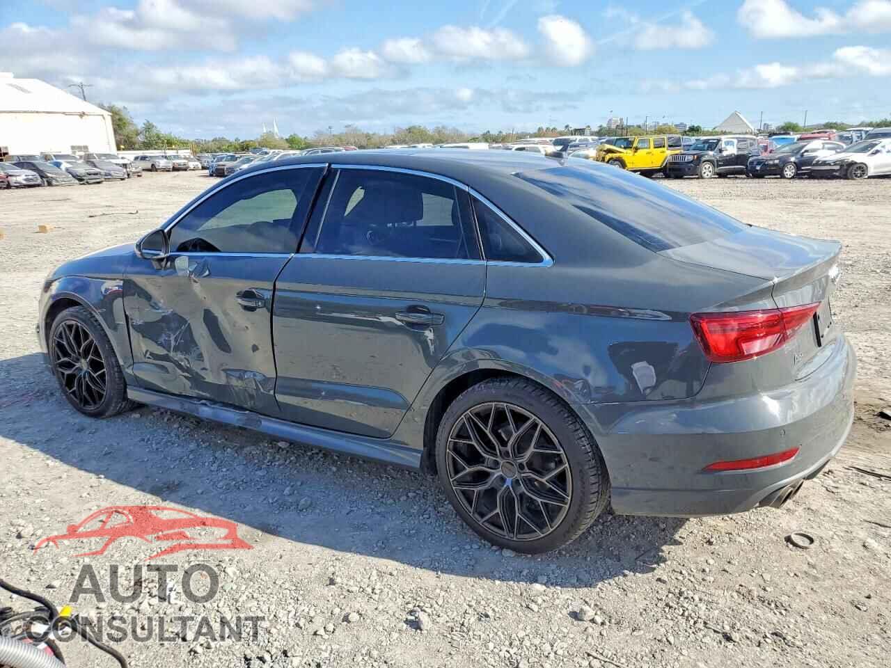 AUDI A3 2018 - WAUGUGFF8J1015944