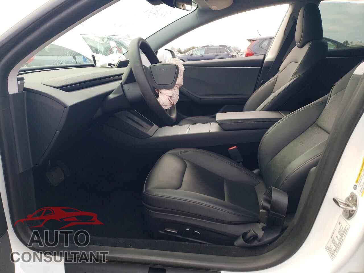 TESLA MODEL 3 2024 - 5YJ3E1EA3RF740436