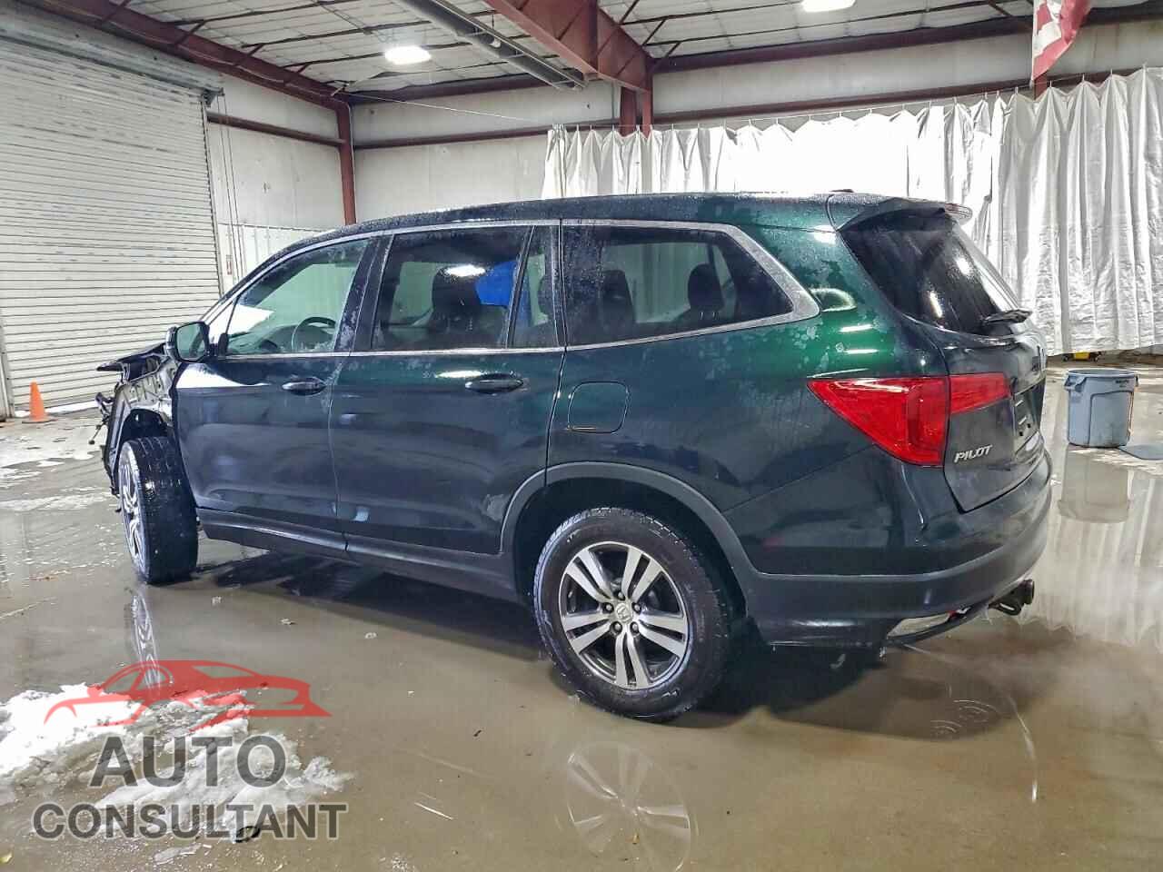 HONDA PILOT 2017 - 5FNYF6H56HB084441