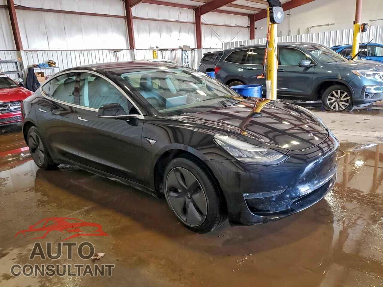 TESLA MODEL 3 2019 - 5YJ3E1EA0KF298107
