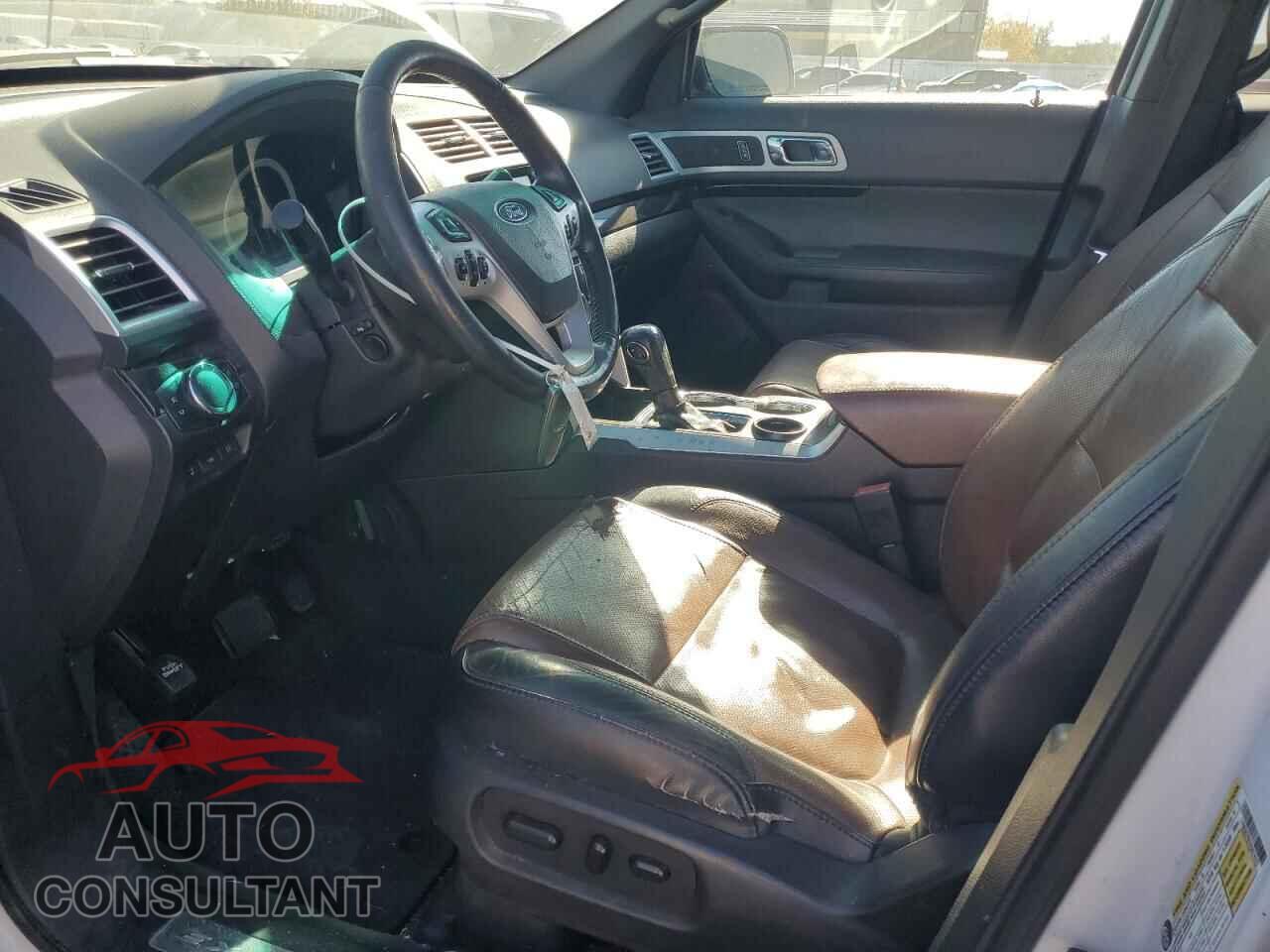 FORD EXPLORER 2015 - 1FM5K7F81FGA14121