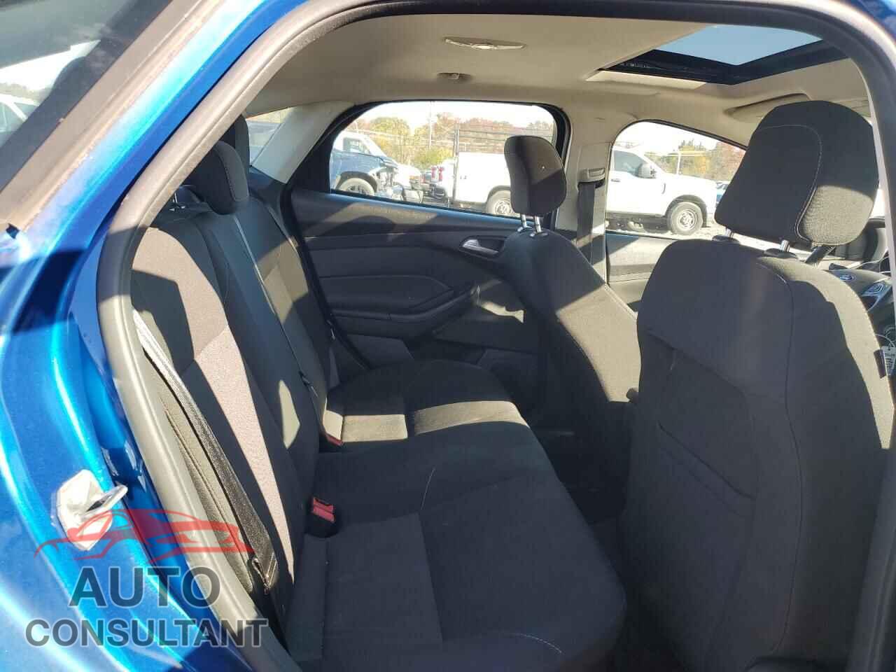 FORD FOCUS 2018 - 1FADP3H29JL227357