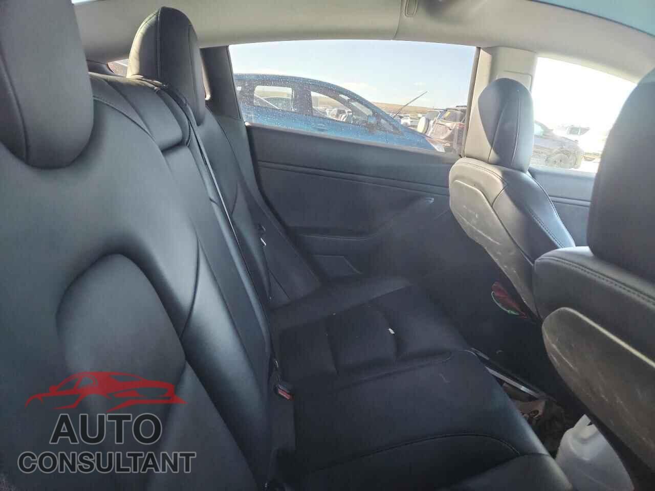 TESLA MODEL 3 2018 - 5YJ3E1EB4JF129666