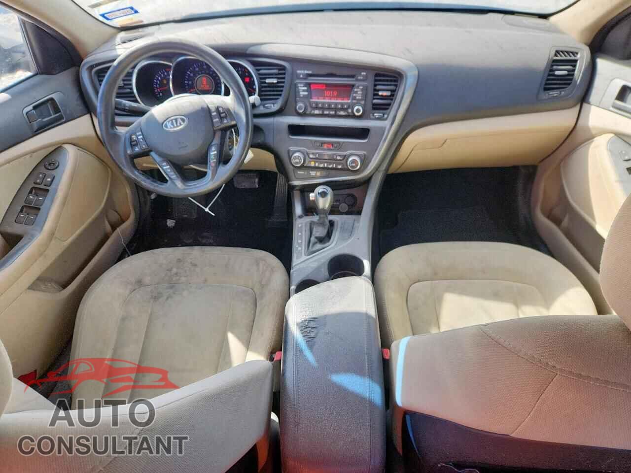 KIA OPTIMA 2011 - KNAGM4A76B5177905