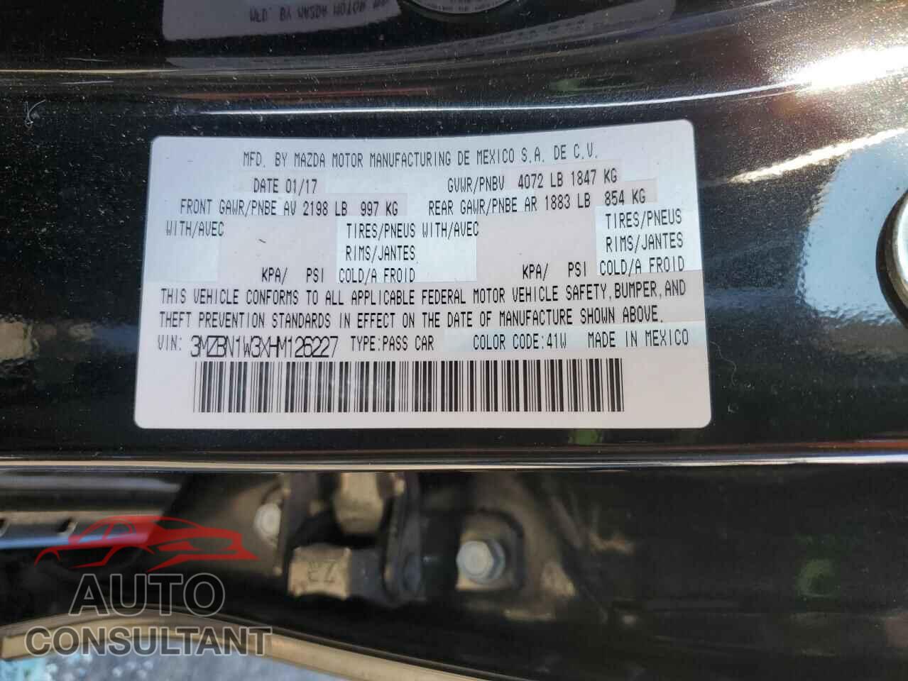 MAZDA 3 2017 - 3MZBN1W3XHM126227