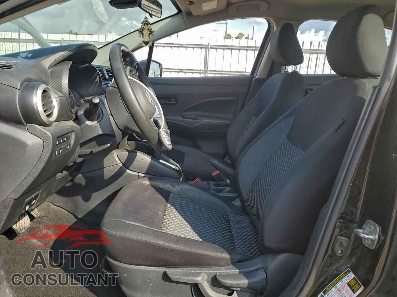 NISSAN VERSA 2020 - 3N1CN8DV9LL806979