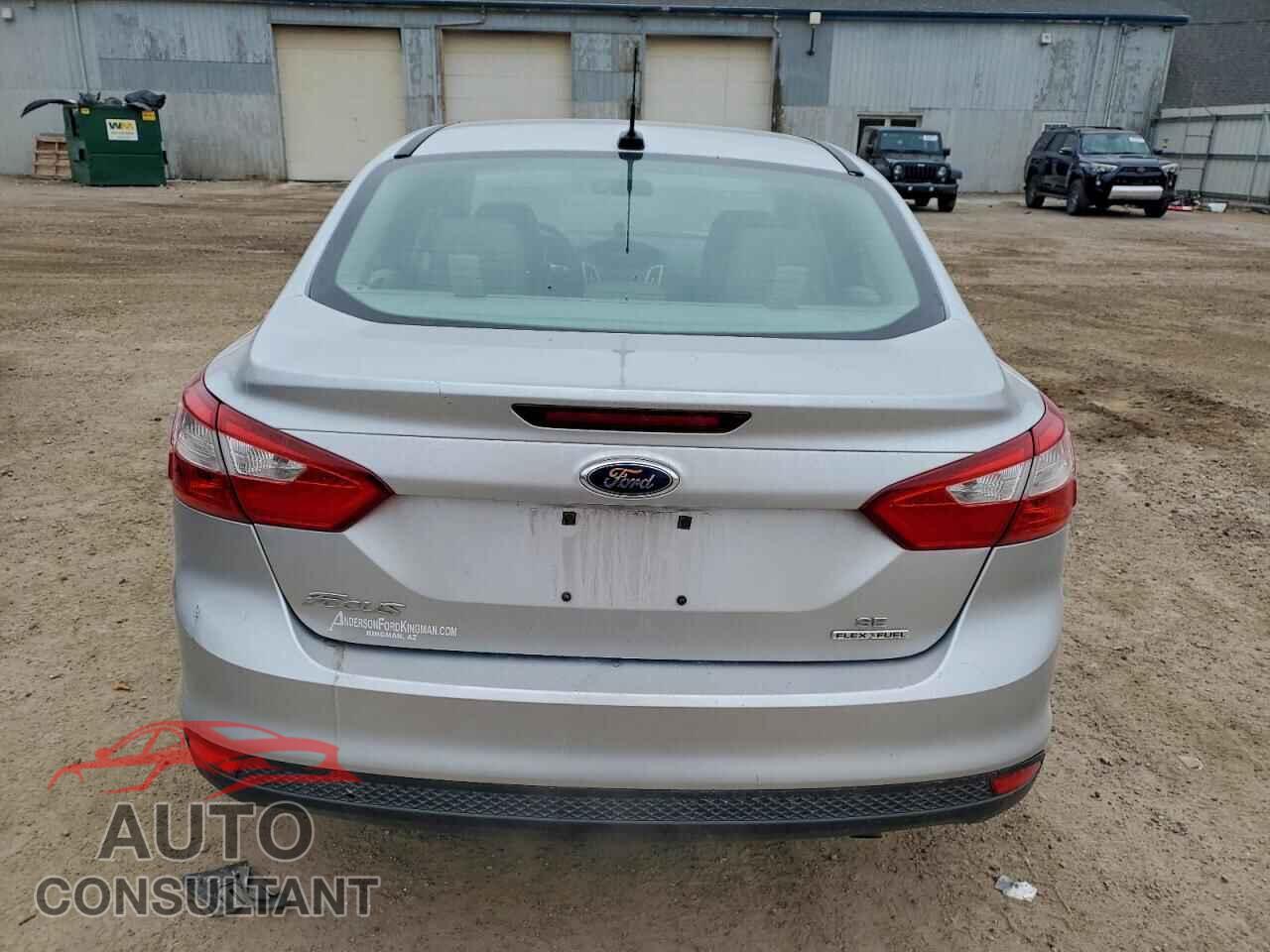 FORD FOCUS 2014 - 1FADP3F2XEL132217