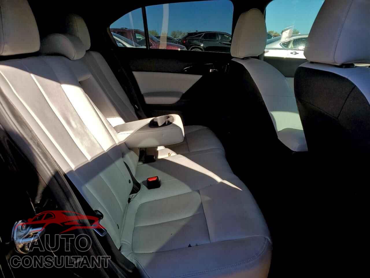 MITSUBISHI ECLIPSE 2024 - JA4ATWAA8RZ001048