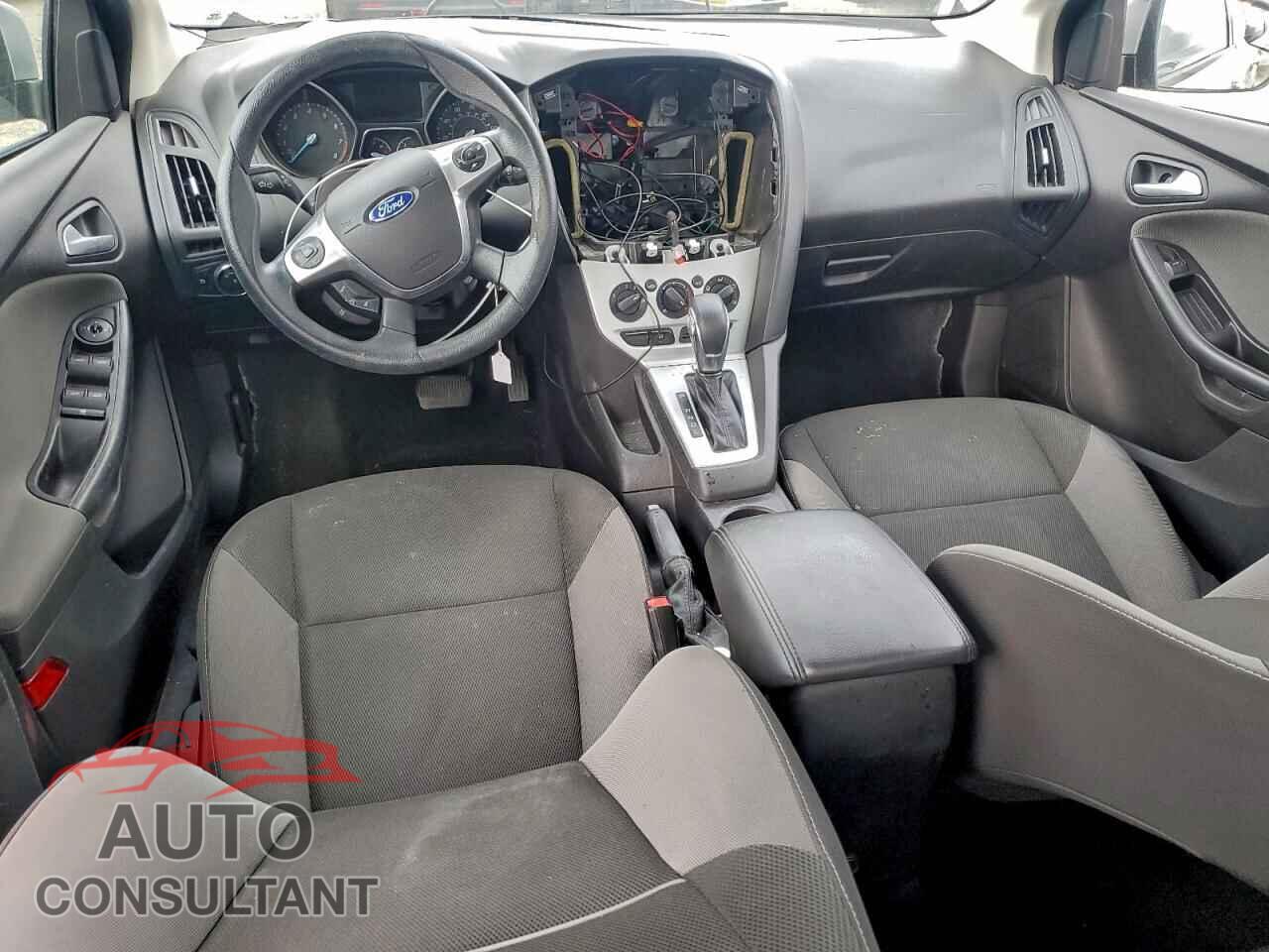 FORD FOCUS 2014 - 1FADP3F2XEL112808