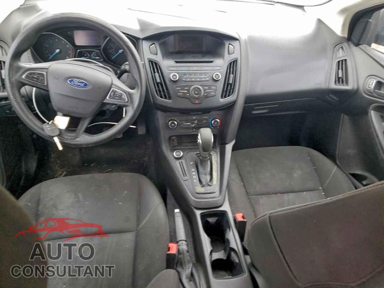 FORD FOCUS 2016 - 1FADP3E28GL266471