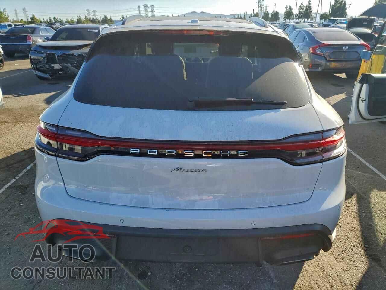 PORSCHE MACAN 2022 - WP1AA2A57NLB05632