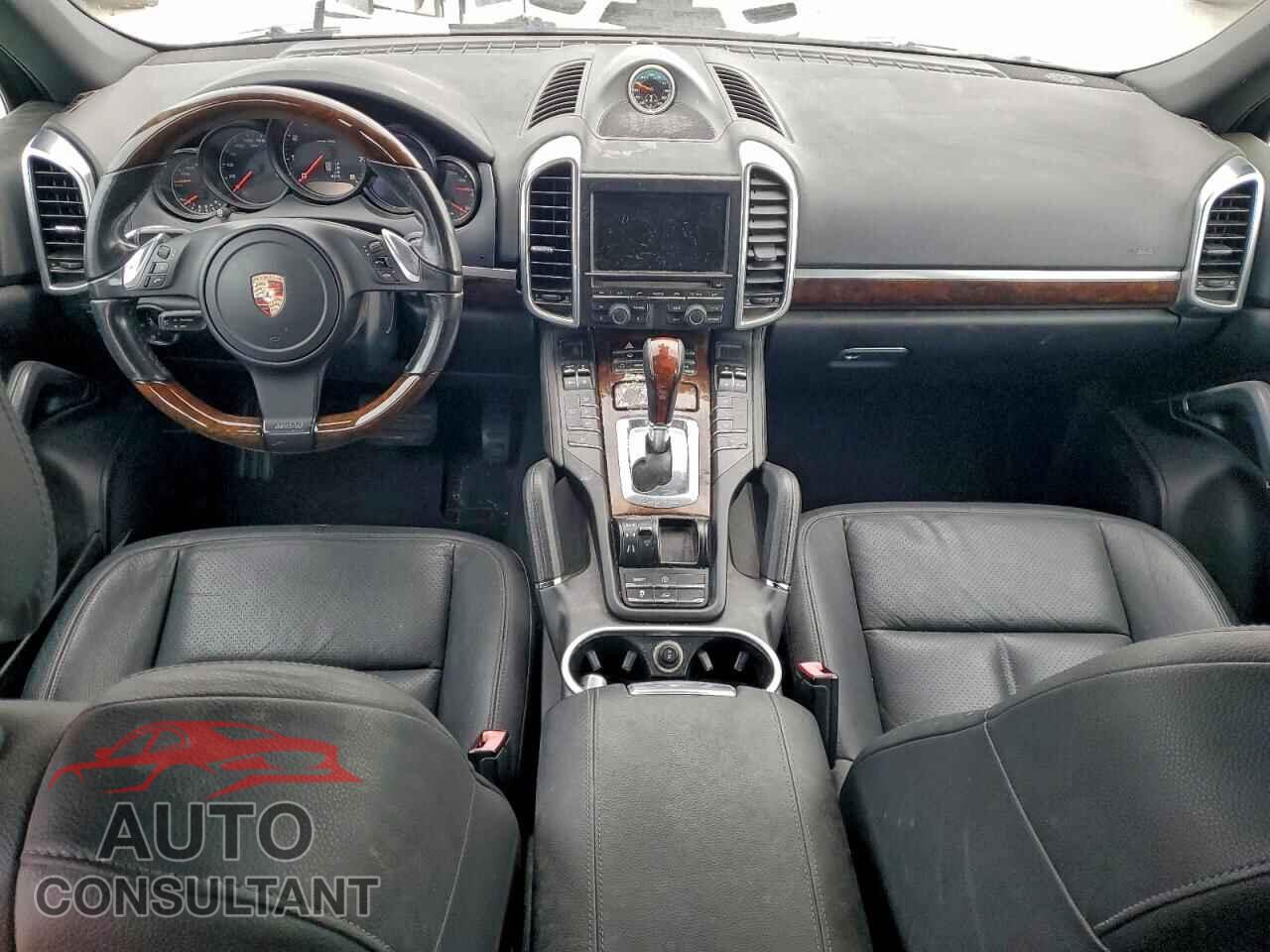 PORSCHE CAYENNE 2012 - WP1AA2A24CLA03854