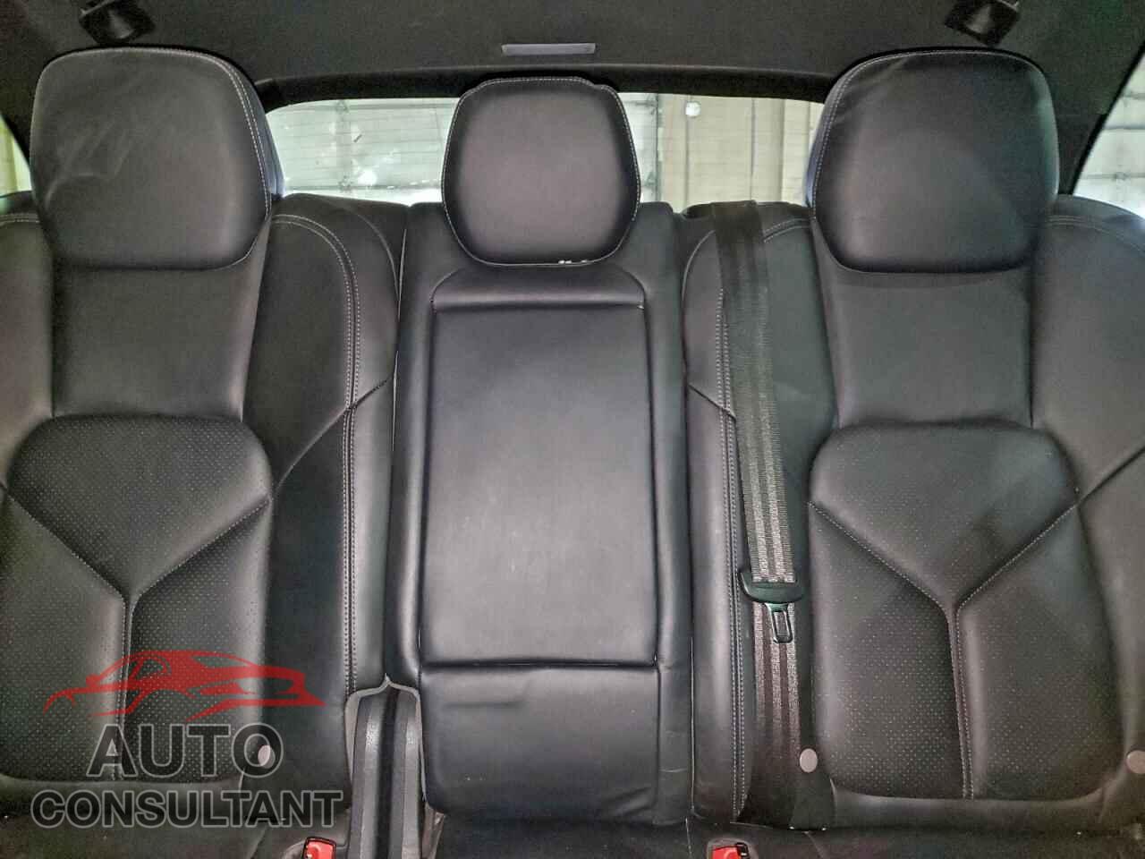 PORSCHE CAYENNE 2013 - WP1AA2A28DLA19105