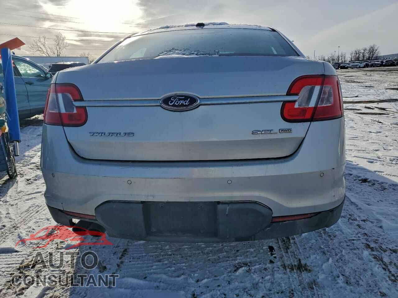 FORD TAURUS 2010 - 1FAHP2HW1AG117572
