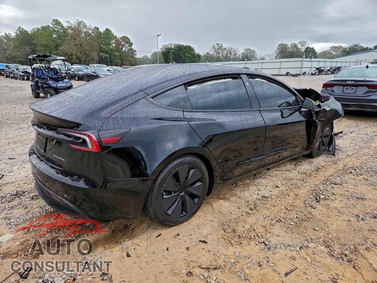 TESLA MODEL 3 2024 - 5YJ3E1EB2RF717237