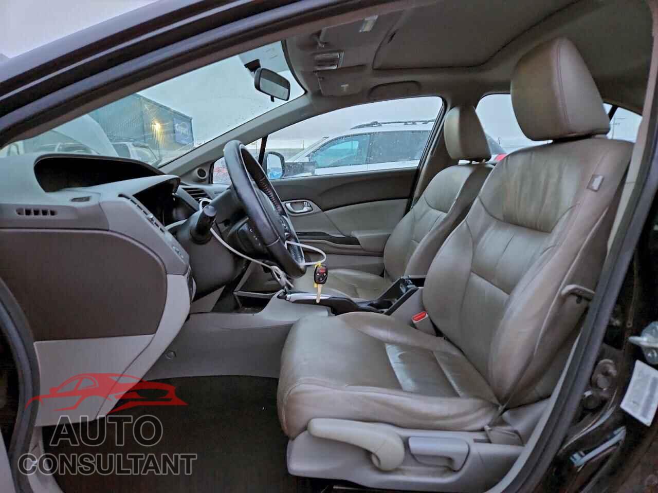 HONDA CIVIC 2012 - 2HGFB2F90CH529116