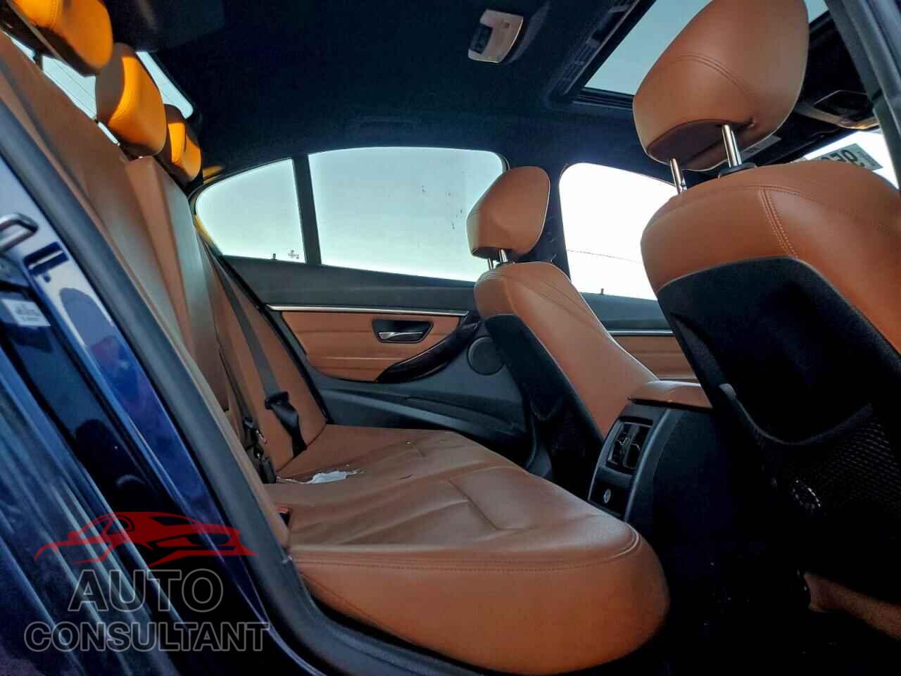 BMW 3 SERIES 2016 - WBA8E9G58GNU28953