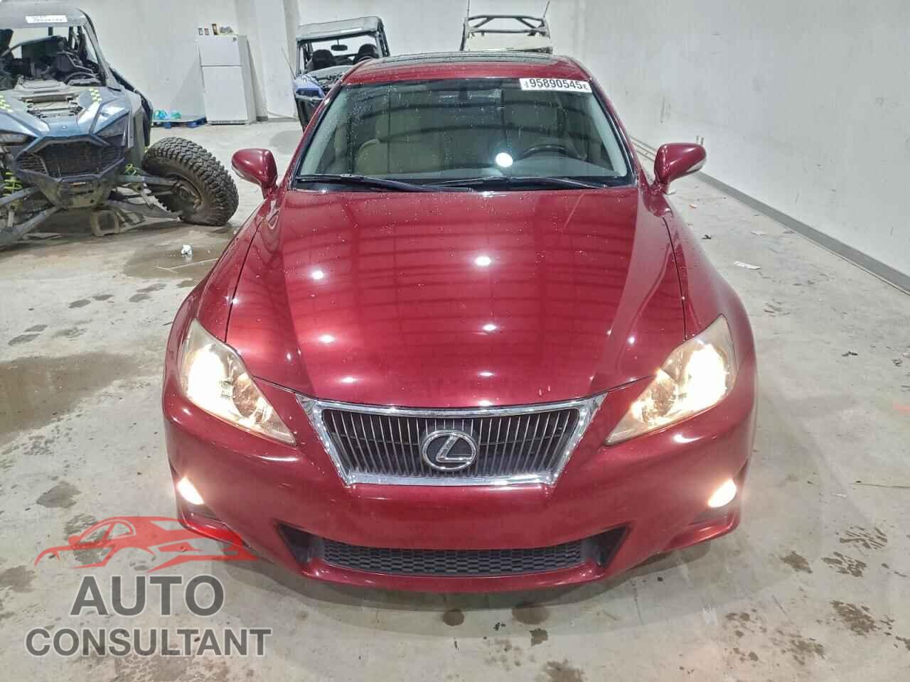 LEXUS IS 2012 - JTHCF5C26C5055547