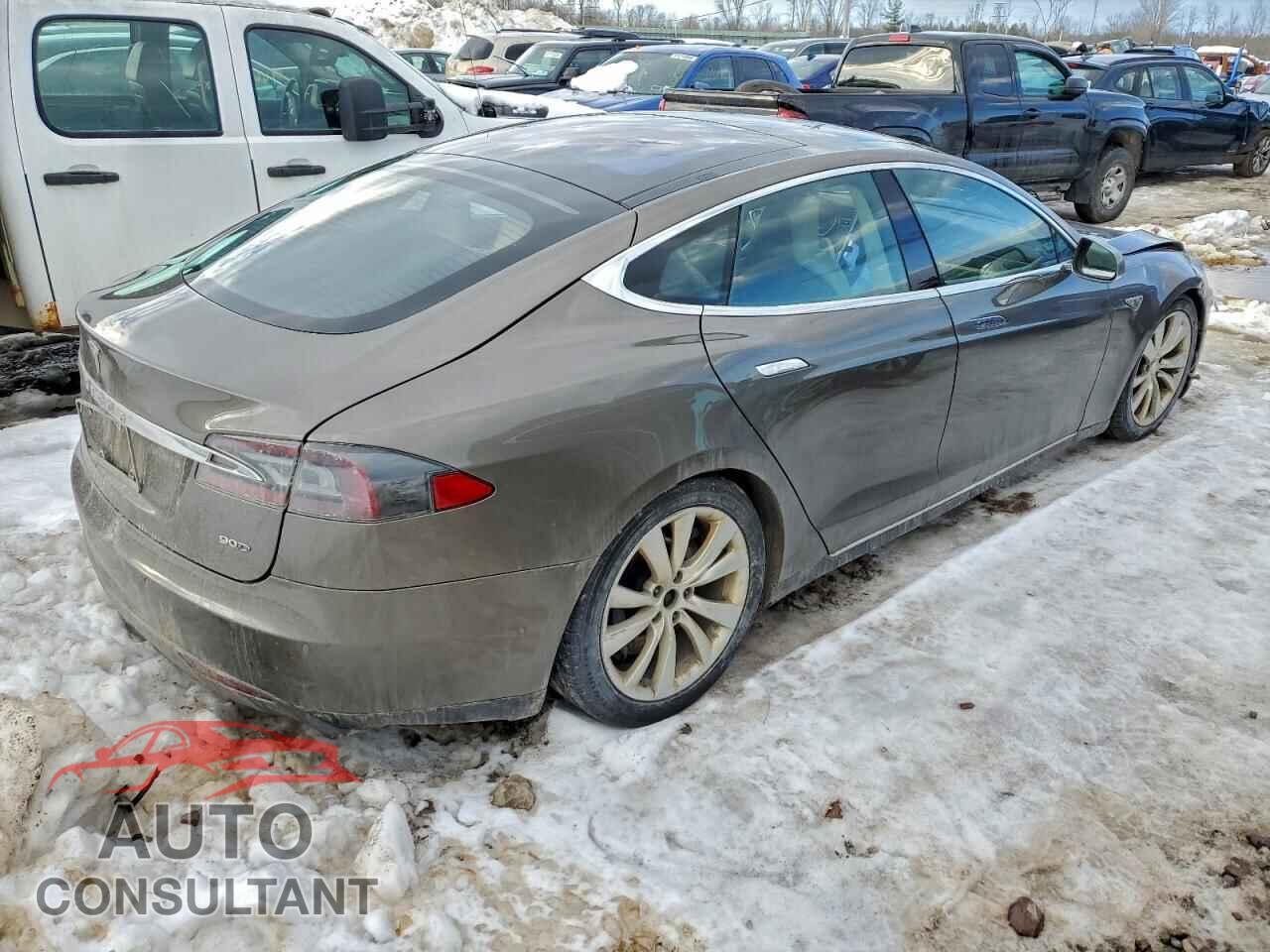 TESLA MODEL S 2015 - 5YJSA1E26FF106310