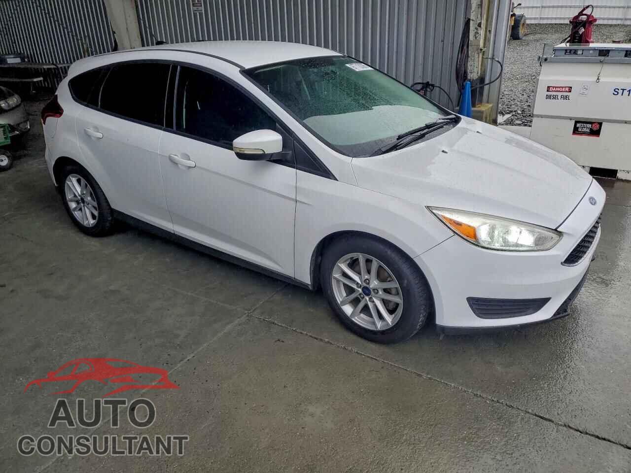 FORD FOCUS 2017 - 1FADP3K27HL268492
