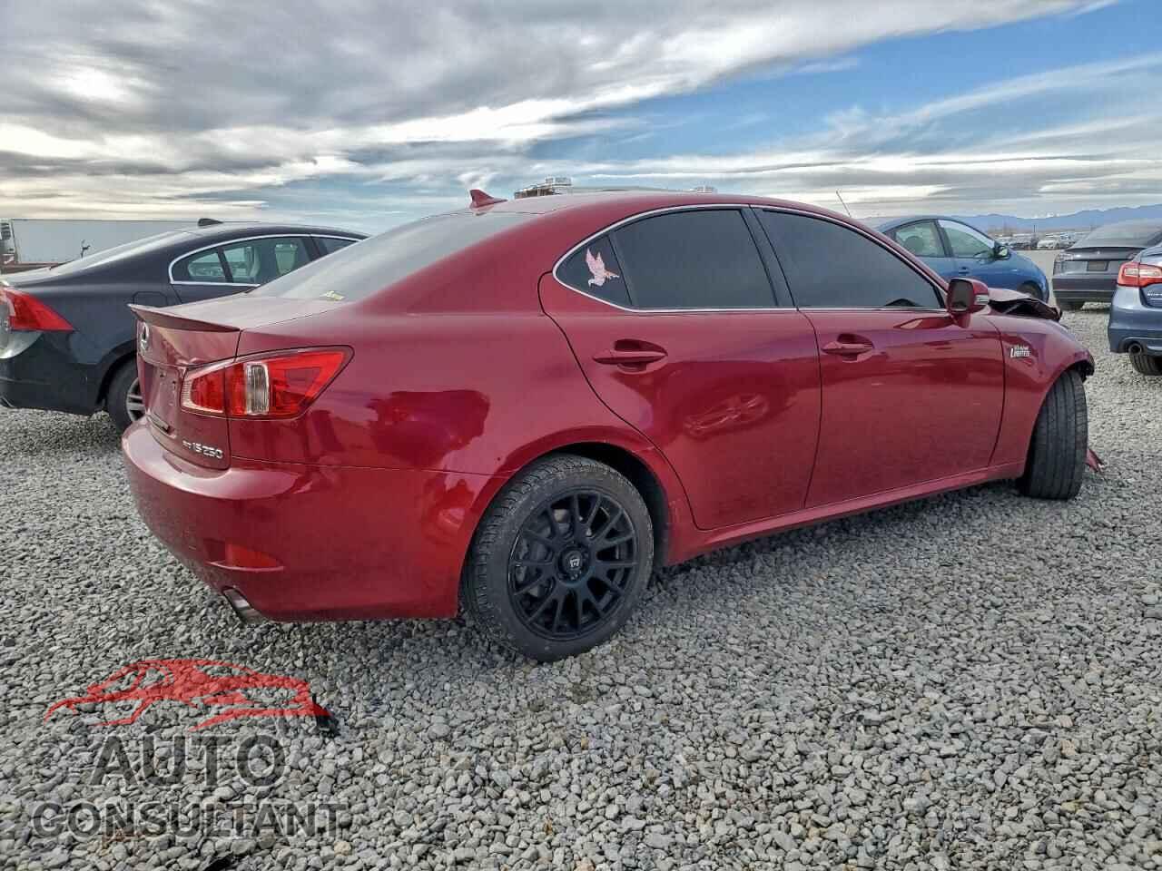LEXUS IS 2012 - JTHCF5C22C5056047