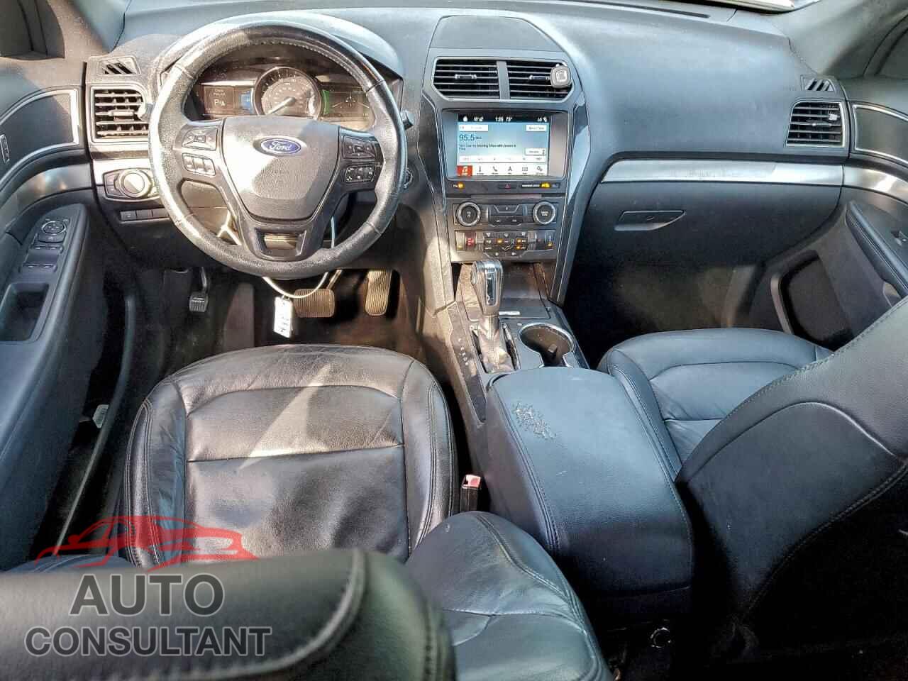 FORD EXPLORER 2018 - 1FM5K7D80JGB04291