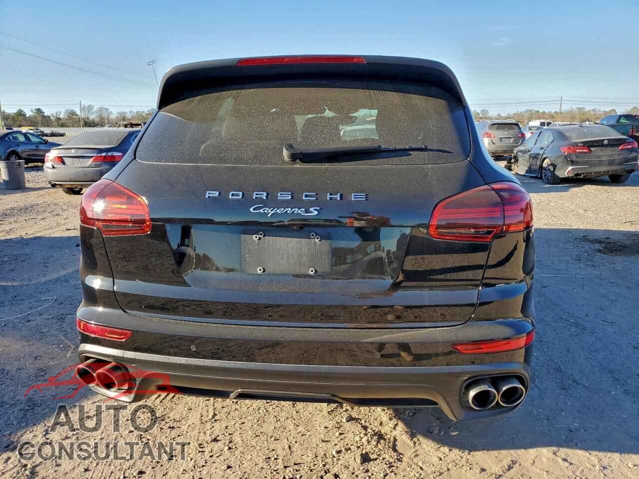 PORSCHE CAYENNE 2017 - WP1AB2A29HLA50527