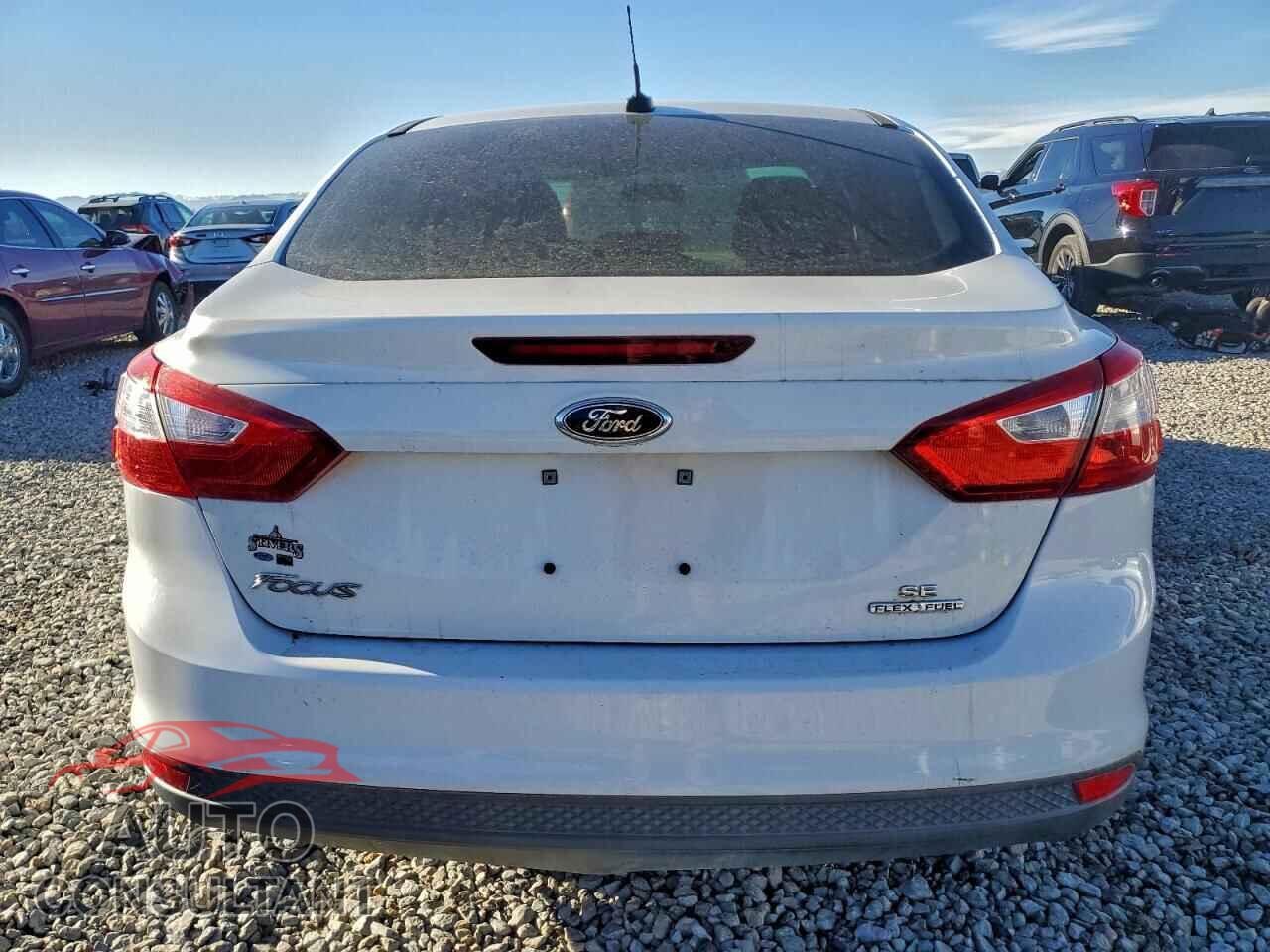 FORD FOCUS 2012 - 1FAHP3F28CL404326