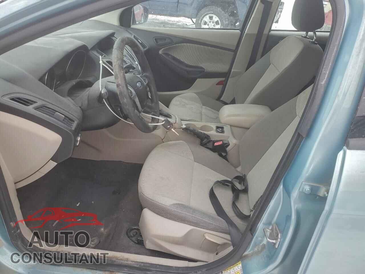 FORD FOCUS 2012 - 1FAHP3K22CL274923