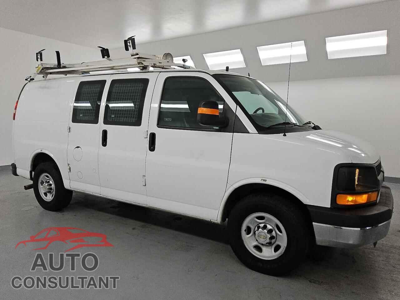 CHEVROLET EXPRESS 2014 - 1GCWGFCB5E1132548