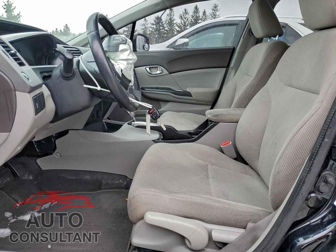 HONDA CIVIC 2012 - 2HGFB2F57CH027622