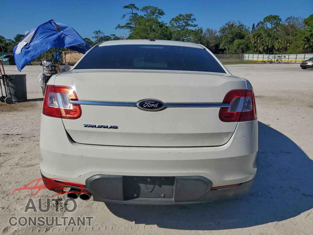 FORD TAURUS 2011 - 1FAHP2DW4BG123583