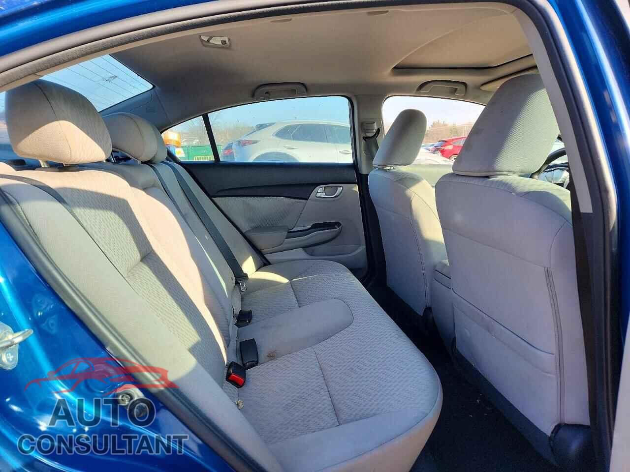 HONDA CIVIC 2015 - 2HGFB2F84FH554015