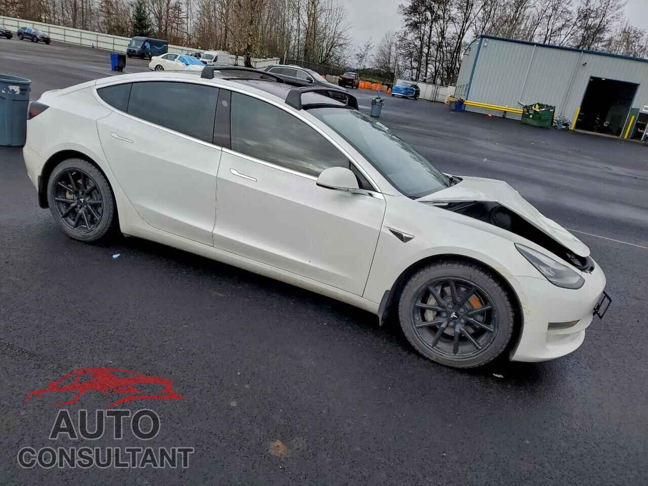 TESLA MODEL 3 2018 - 5YJ3E1EB2JF092536