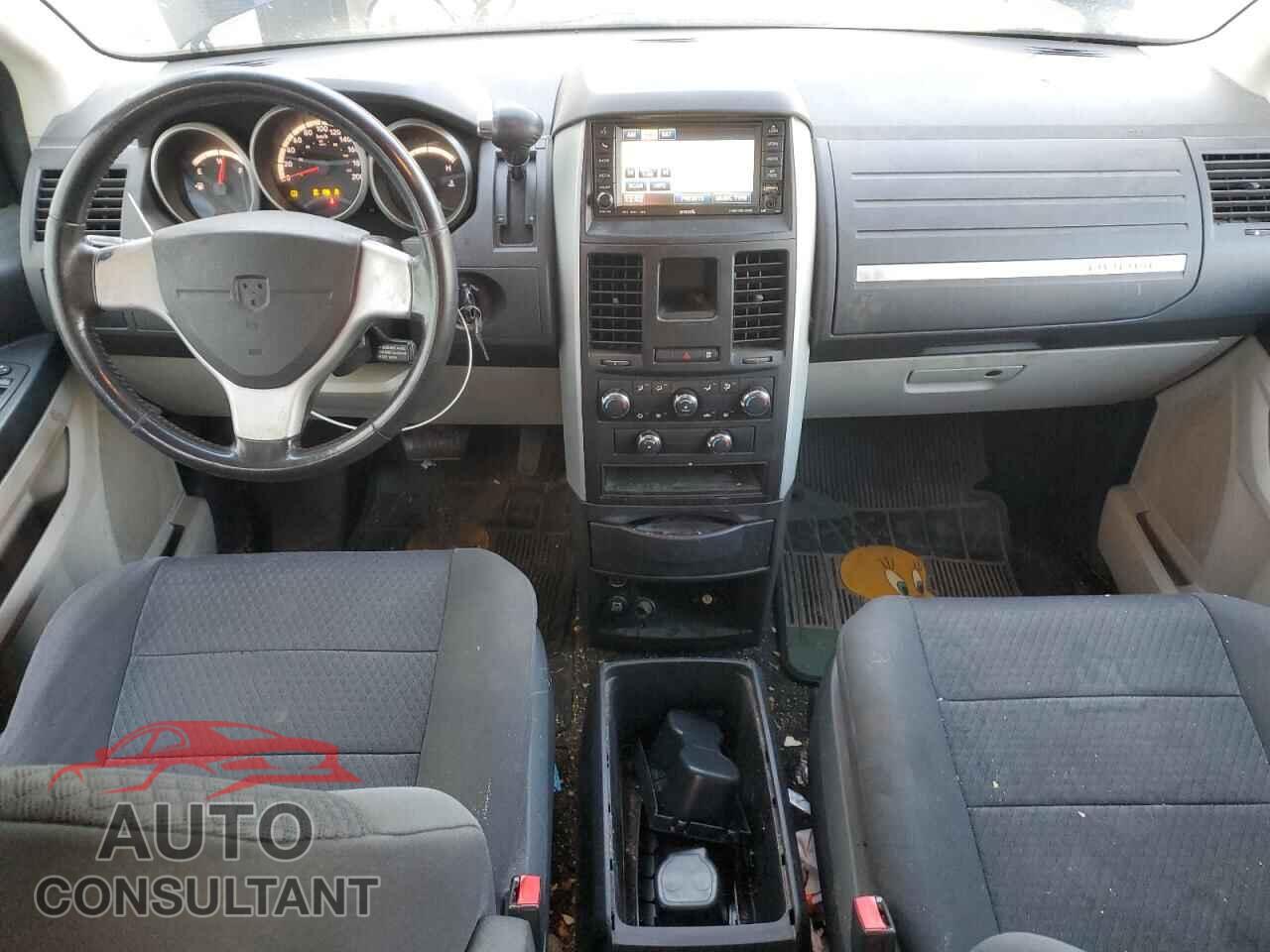 DODGE CARAVAN 2010 - 2D4RN4DE1AR205665
