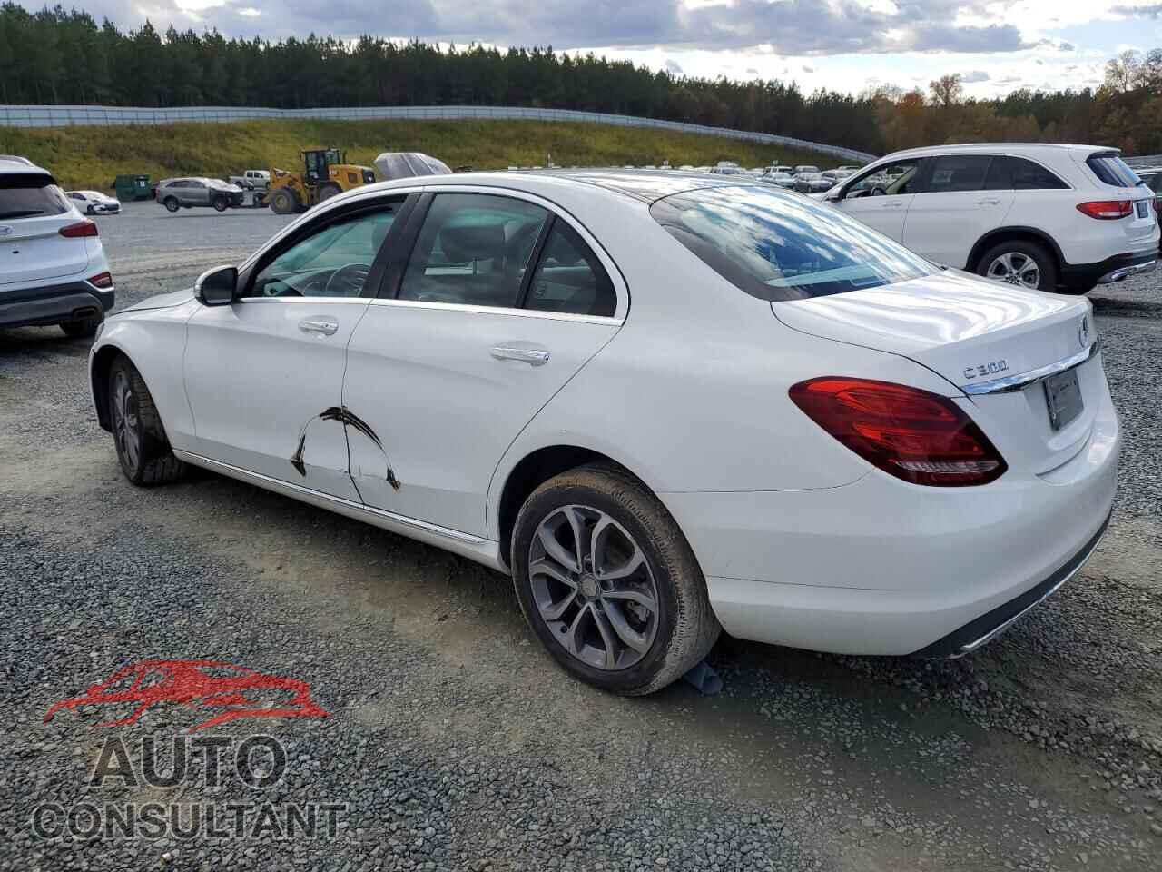 MERCEDES-BENZ C-CLASS 2015 - 55SWF4KB2FU006387
