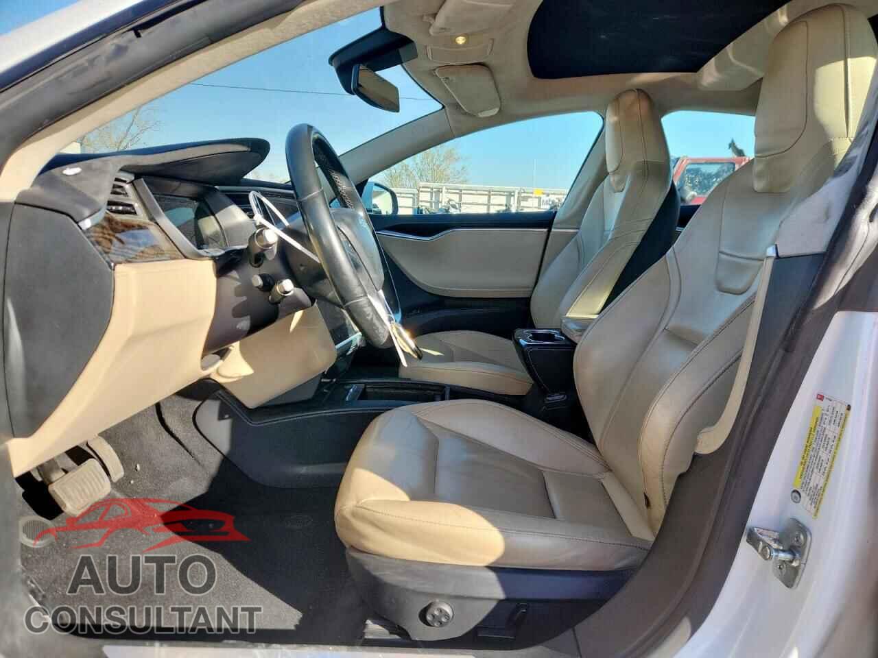 TESLA MODEL S 2016 - 5YJSA1E2XGF141434
