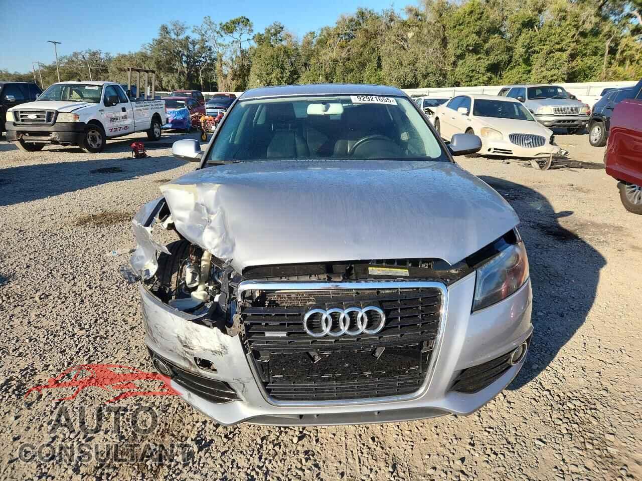 AUDI A3 2012 - WAUMFAFM4CA015029