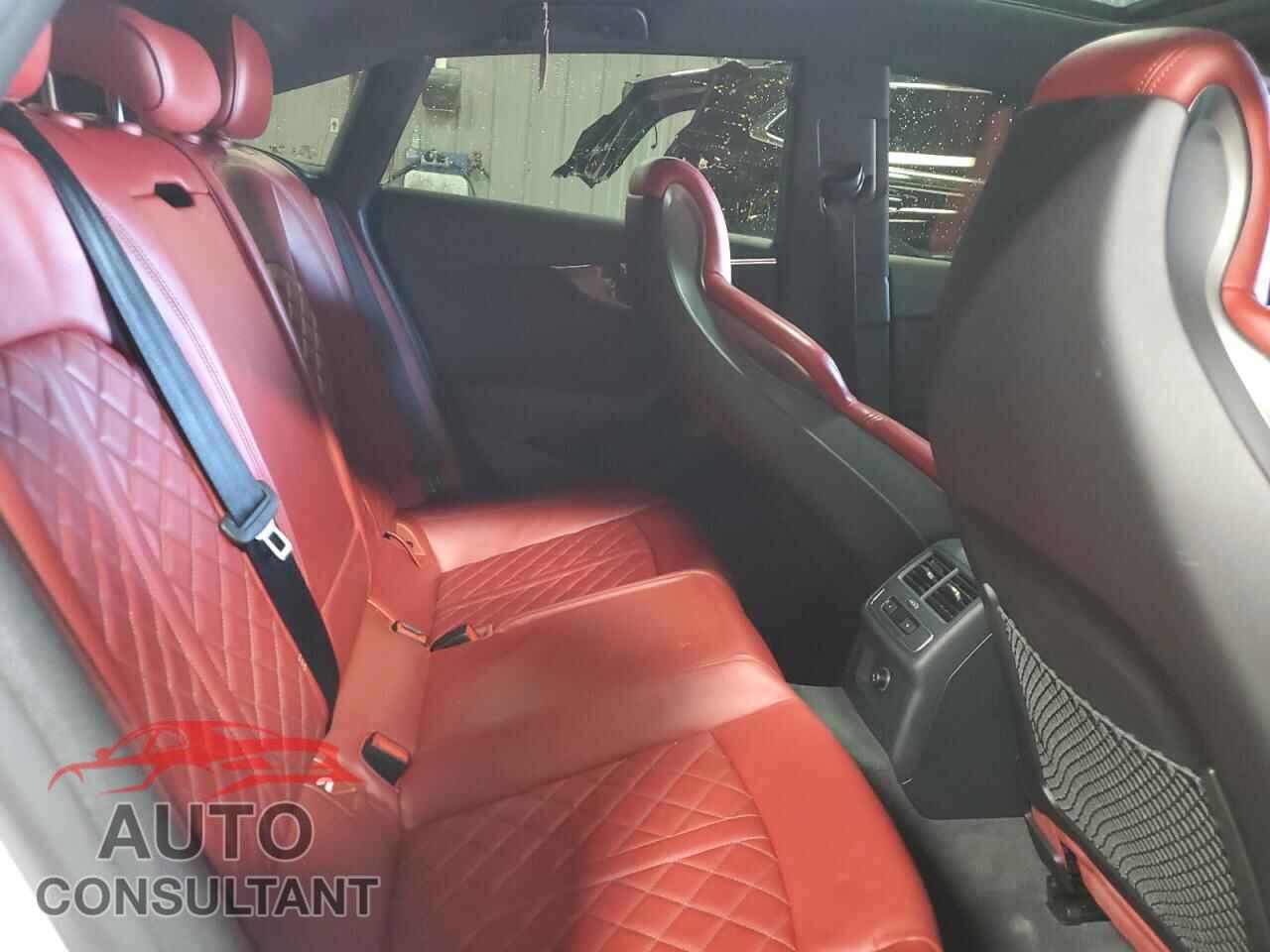 AUDI S5/RS5 2018 - WAUC4CF52JA027019