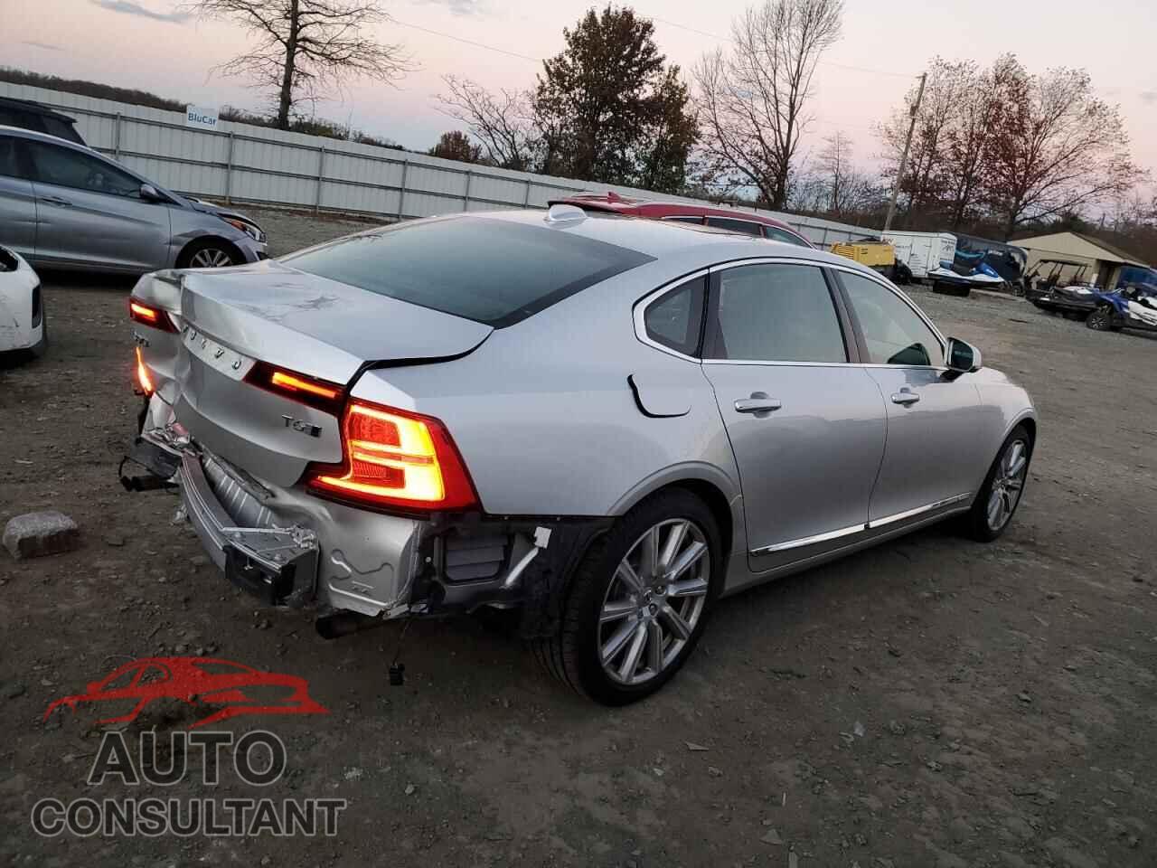 VOLVO S90 2018 - LVY992ML9JP005972