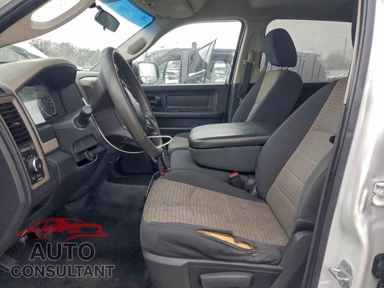 DODGE RAM 1500 2012 - 1C6RD7KT2CS144564