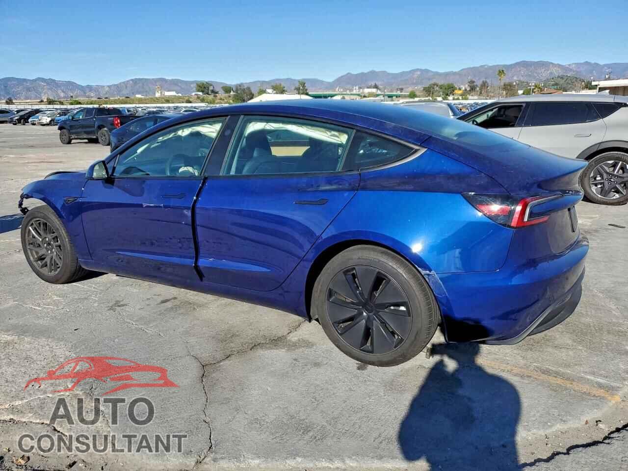 TESLA MODEL 3 2024 - 5YJ3E1EA8RF832738